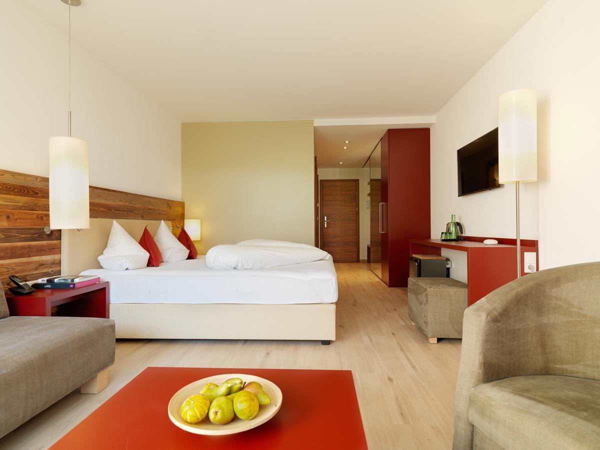 Alpina Zillertal . Family Lifestyle Kinderhotel フューゲン エクステリア 写真
